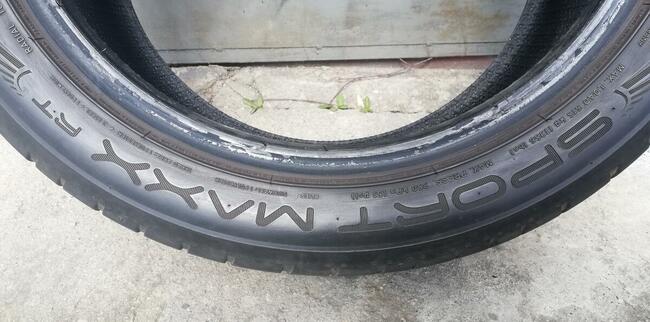 opona Dunlop 225/45R17