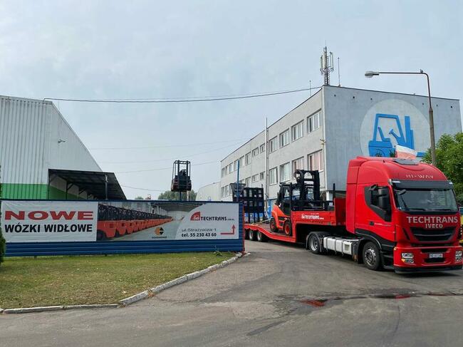 wielokierunkowy wózek widłowy boczny używany z podporami -