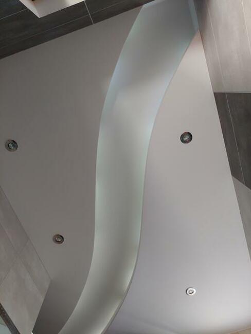 USŁUGI REMONTOWE: Układanie płytek, Zabudowy gipsowo-kartono