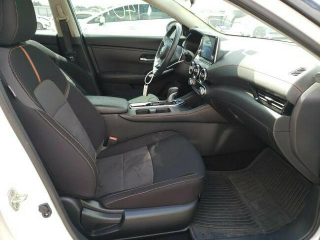 Nissan Sentra 2021, 2.0L, SR, po gradobiciu