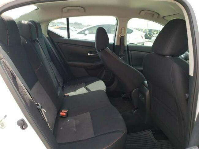 Nissan Sentra 2021, 2.0L, SR, po gradobiciu