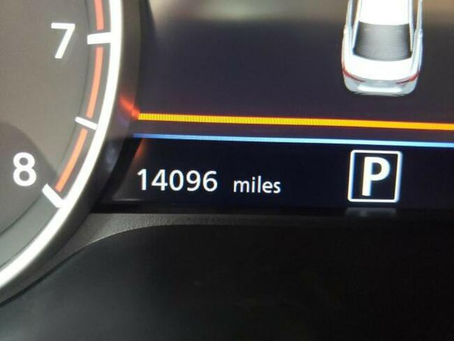 Nissan Sentra 2021, 2.0L, SR, po gradobiciu