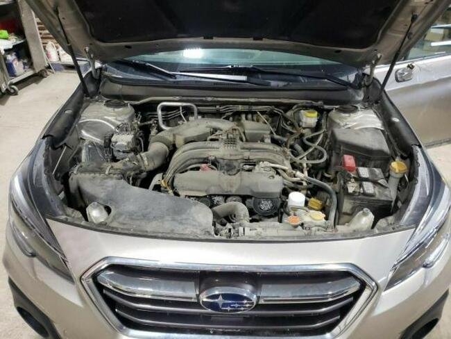 Subaru OUTBACK 2018, 2.5L, 4x4, po gradobiciu