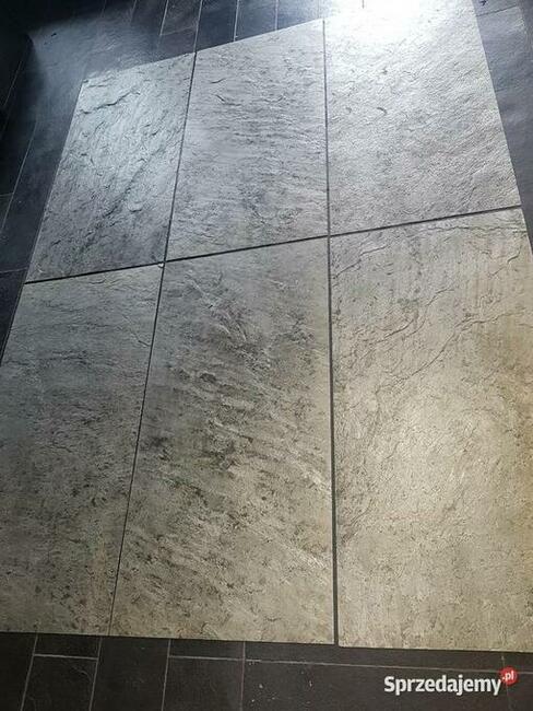 Fornir kamienny Ocean Green – kamienna łazienka / STONELAND