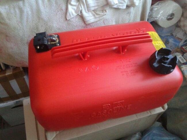 silnik zaburtowy nowy oryginalny zbiornik QUICKSILVER 25L