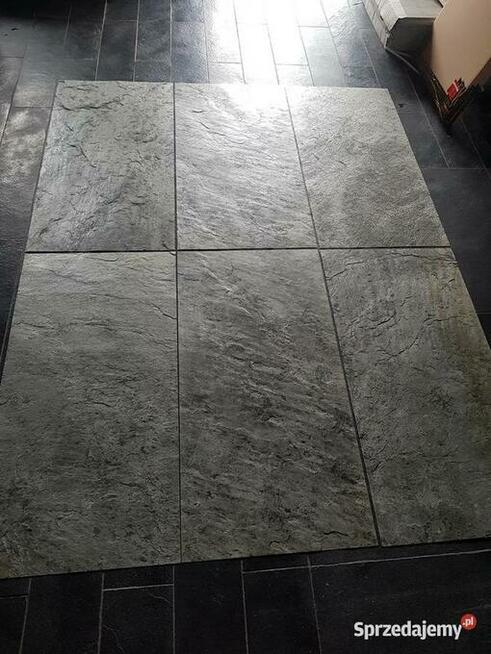 Fornir kamienny Ocean Green – kamienna łazienka / STONELAND