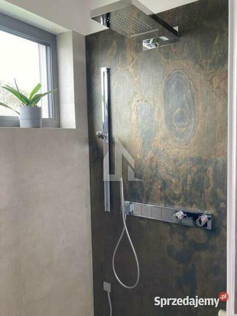 California Gold fornir z kamienia na elewację i do wnętrza