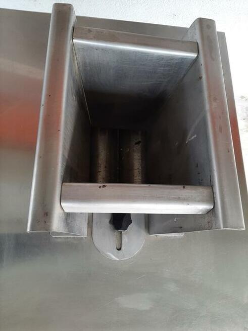 Wydłużarka do chleba-ciasta, nierdzewna za 3900 zł piekarnia