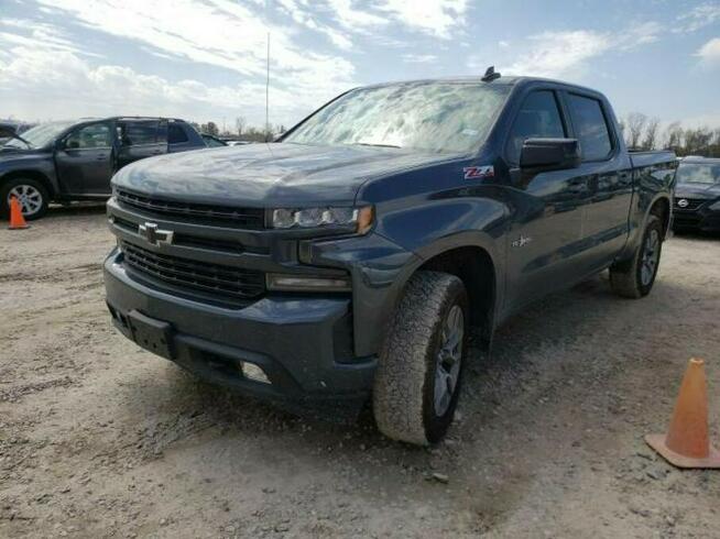 Chevrolet Silverado 2021, 5.3L, 4x4, porysowany