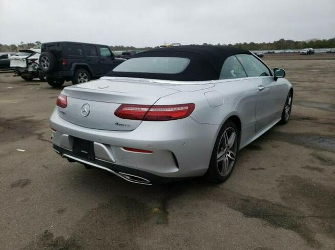 Mercedes E 400 2018, 3.0L, 4x4, porysowany lakier