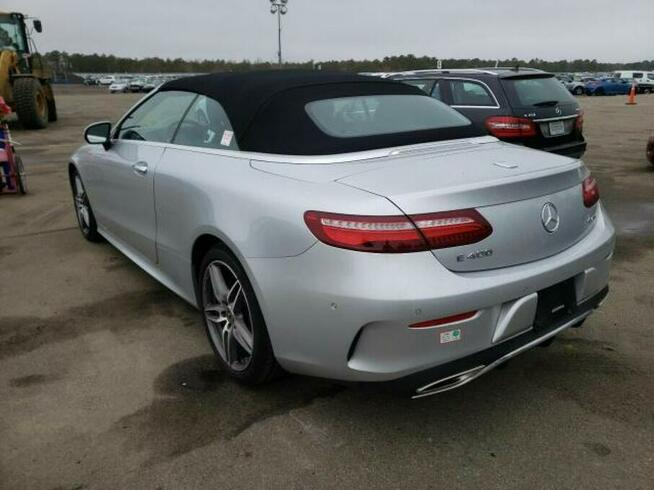 Mercedes E 400 2018, 3.0L, 4x4, porysowany lakier