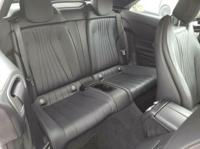 Mercedes E 400 2018, 3.0L, 4x4, porysowany lakier