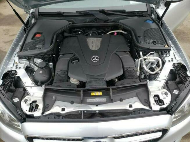 Mercedes E 400 2018, 3.0L, 4x4, porysowany lakier