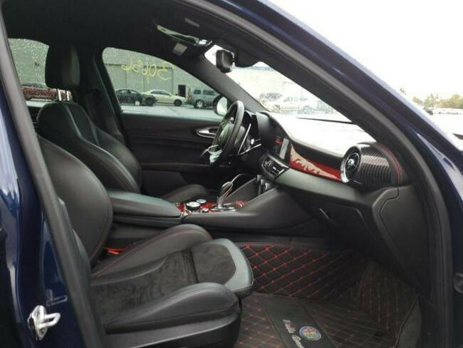 Alfa Romeo Giulia QUADRIFOGLIO, 2.9L, porysowany