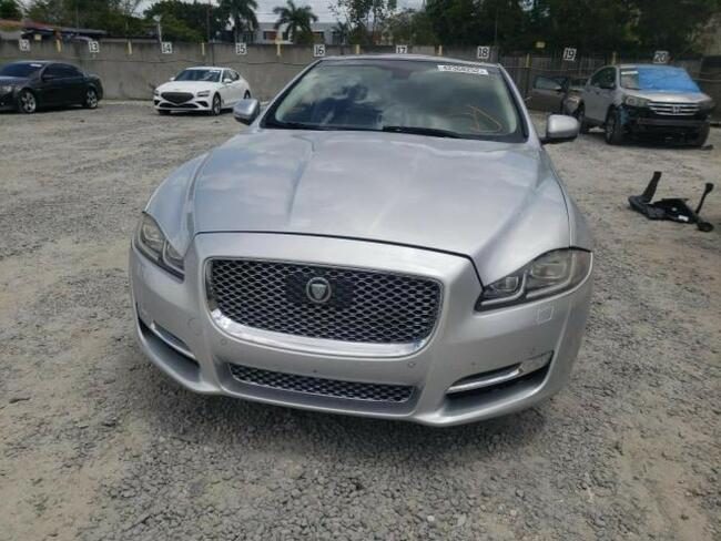 Jaguar XJ L, 2016, 5.0L, porysowany lakier