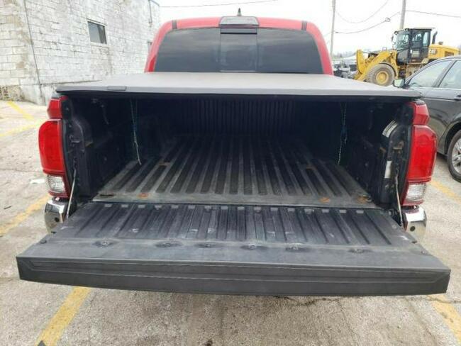 Toyota Tacoma 2018, 3.5L, porysowany lakier