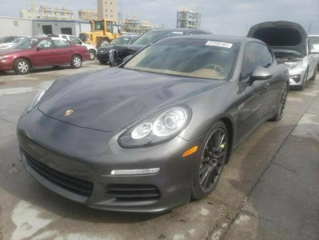 Porsche Panamera 2014, 3.0L, porysowany lakier