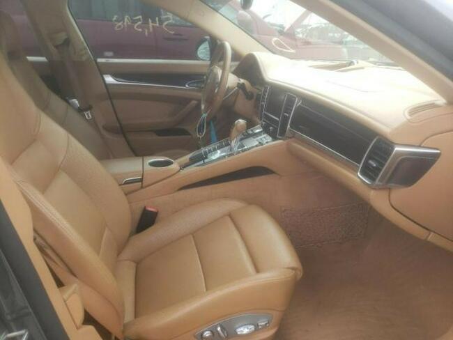 Porsche Panamera 2014, 3.0L, porysowany lakier
