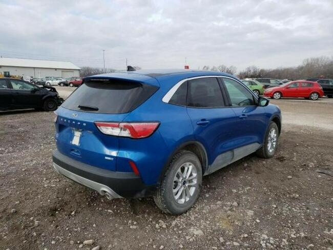Ford Kuga 2020, 1.5L, SE, po gradobiciu
