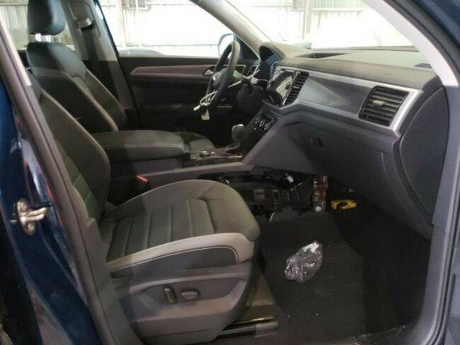 Volkswagen Atlas 2021, SEL, 2.0L, 4x4, po gradobiciu