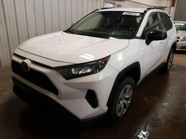 Toyota RAV-4 2019, 2.5L, LE, po gradobiciu