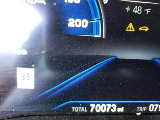 BMW 750 2016, 4.4L, 4x4, porysowany lakier