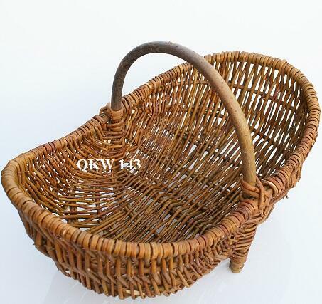 meble z wikliny maty kosze kufry tacki wiklinowe wyroby
