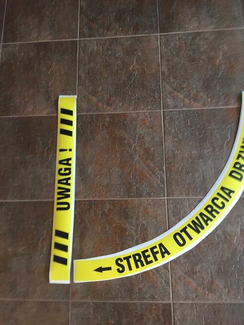 TDP-SOD Naklejka podłogowa UWAGA STREFA OTWARCIA DRZWI