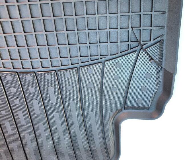 Kuga III 2017- dywaniki wycieraczki gumowe przód