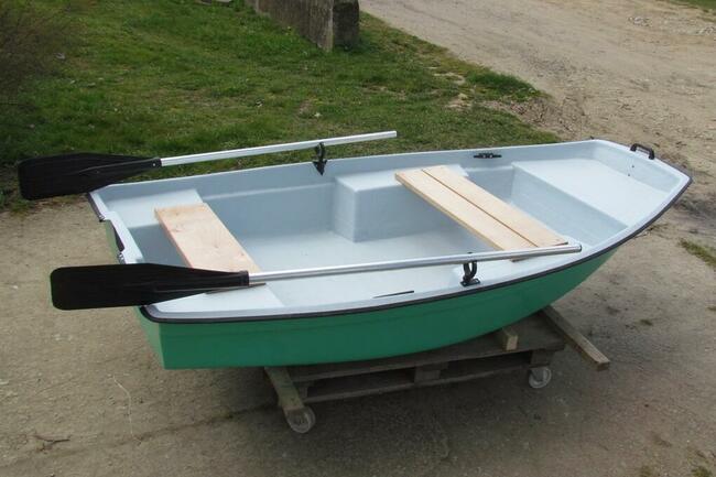 Łódka wiosłowa, bączek, łódź wędkarska Armada 240 dla 2 osób