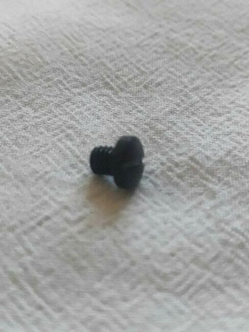 Śruba do pochwy bagnetu liść S98/05