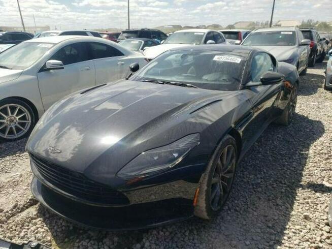 Aston Martin DB11 2019, 4.0L, od ubezpieczalni