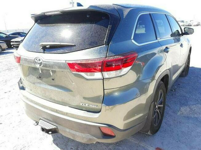 Toyota Highlander 2019, 3.5L, 4x4, SE, porysowany lakier