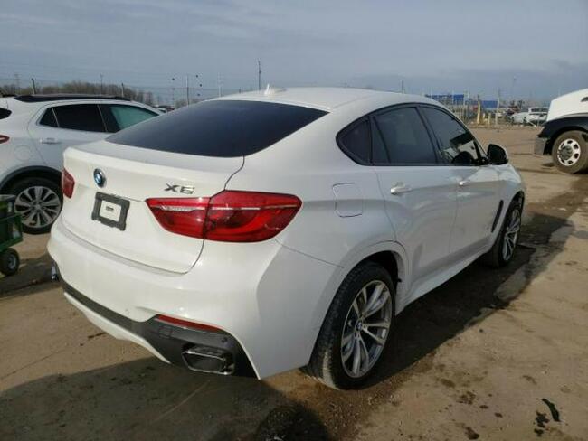 BMW X6 2018, 3.0L,4x4, porysowany