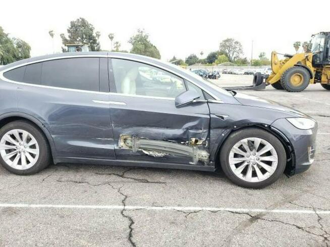 Tesla Model X 2020, Long Range, od ubezpieczalni