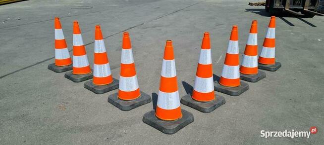 Pachołek drogowy odblaskowy twardy 75cm