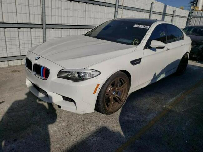 BMW M5 2013, 4.4L, od ubezpieczalni