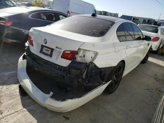 BMW M5 2013, 4.4L, od ubezpieczalni