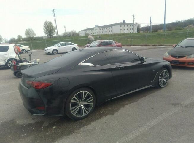 Infiniti Q60 2017, 2.0L, po kradzieży