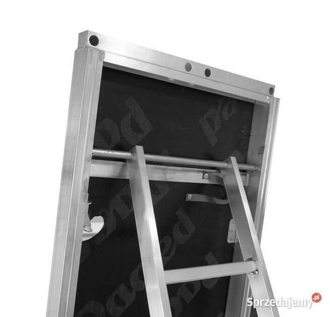 Podest komunikacyjny z klapą i drabiną 2,5m typ Plettac