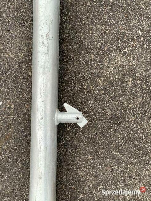Słupek poręczy L typ P70 z zabezpieczeniem 200cm
