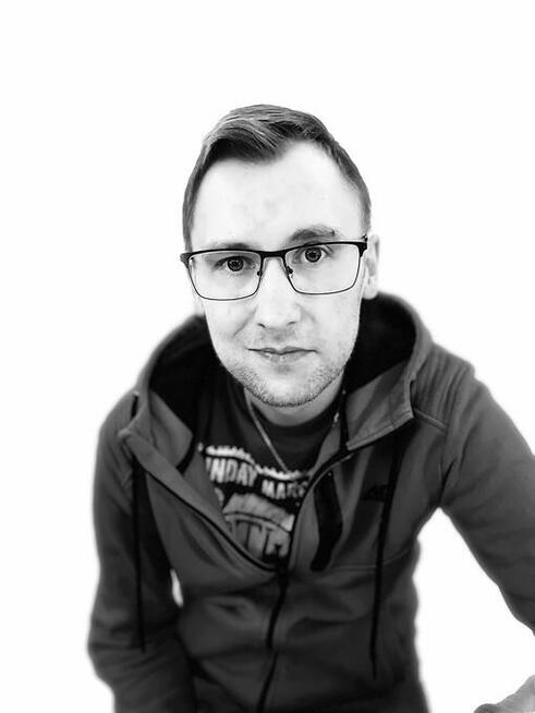 Poszukuje pracy jako opiekun, sprzedawca itp