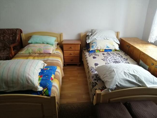 Wynajmę mieszkanie firmie w Pionkach