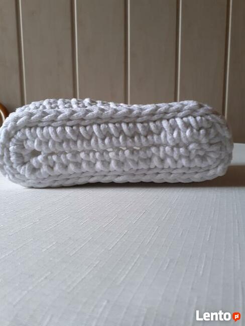 Koszyczek ze sznurka