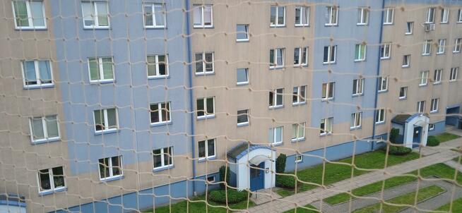 Siatka zabezpieczająca na balkon bez wiercenia