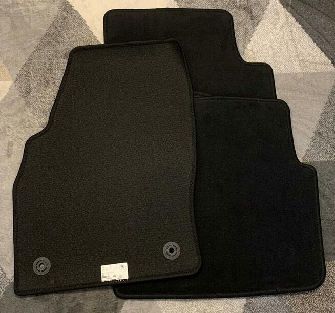 Dywaniki welurowe Skoda (oryginalne OEM) Kamiq / Scala
