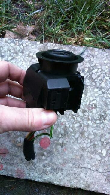 Mercedes - reflektory - światła tył - rózne pozostałości