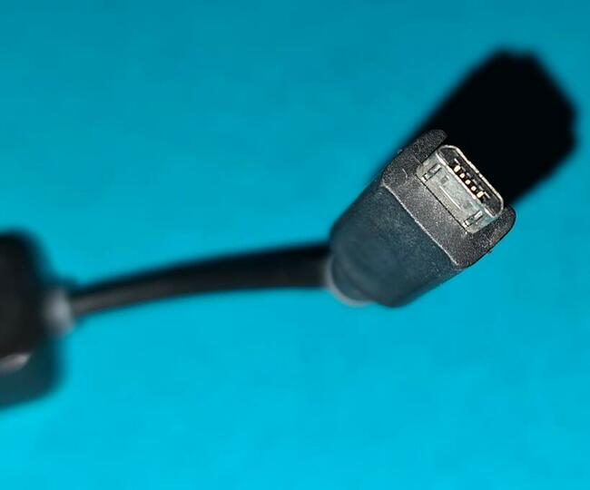 Nokia CA 146C Adapter Ładowarki