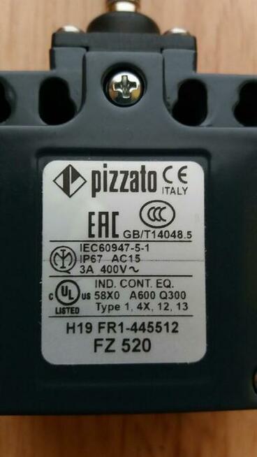 Wyłącznik krańcowy FZ 520 włoskiej firmy Pizzato nowy