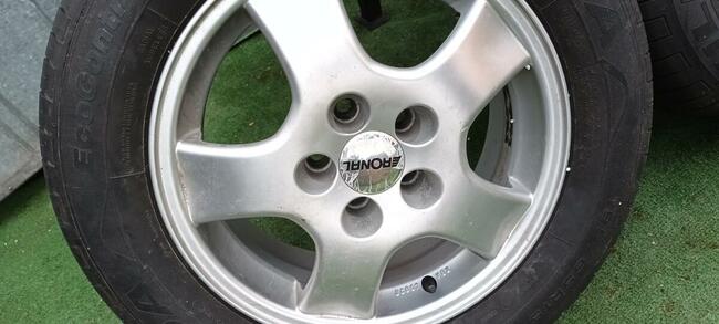 Felgi aluminiowe z oponami R15